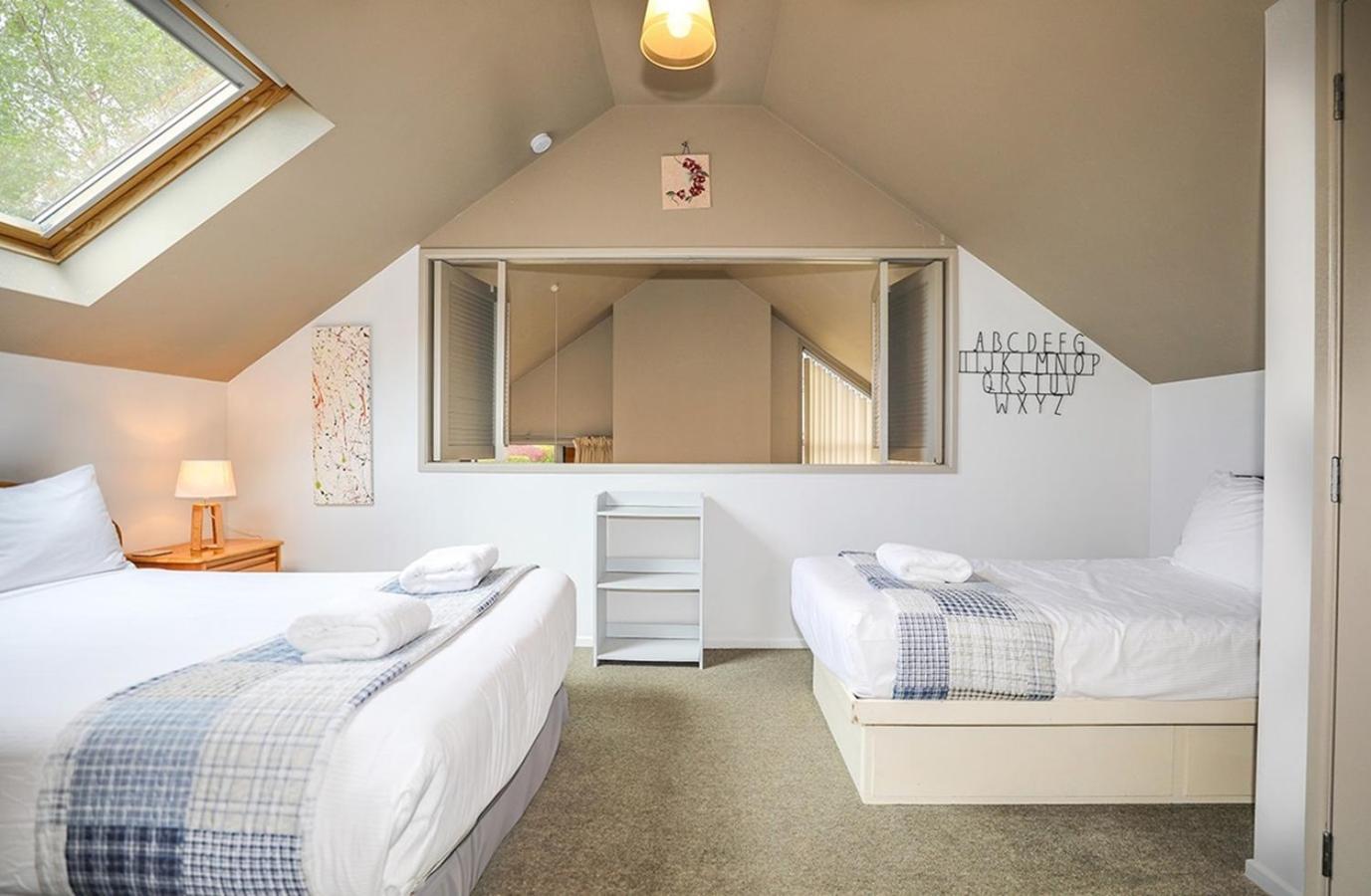 A Hop, Skip & Jump To The Ferienhaus *